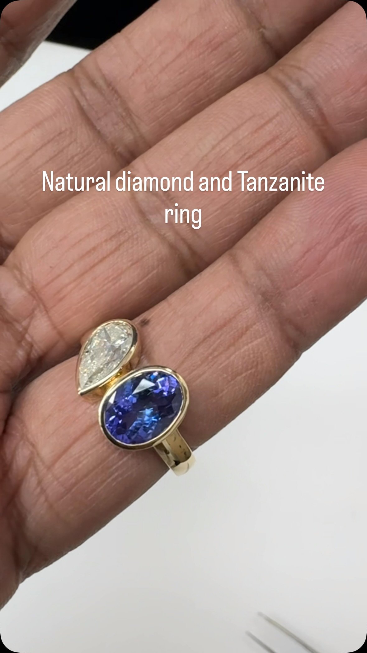Buy Government Certified Gemstones Online in Delhi, India 47