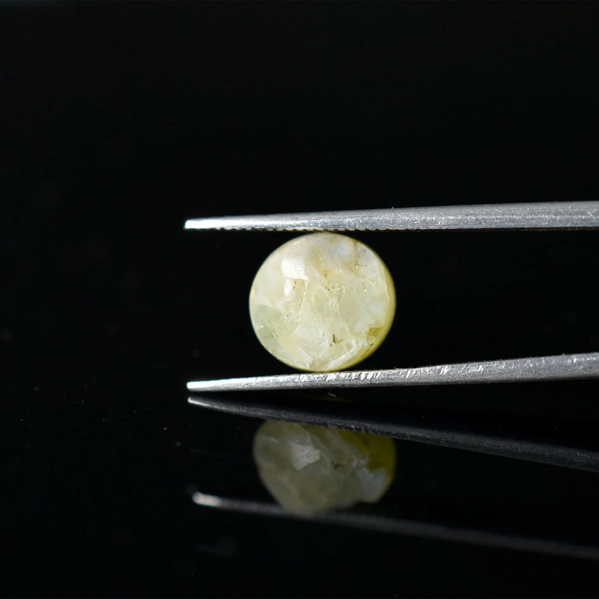 4.82 Carats Chrysoberyl Cat’s Eye ( 5.36 Ratti Lehsuniya ) - Image 3