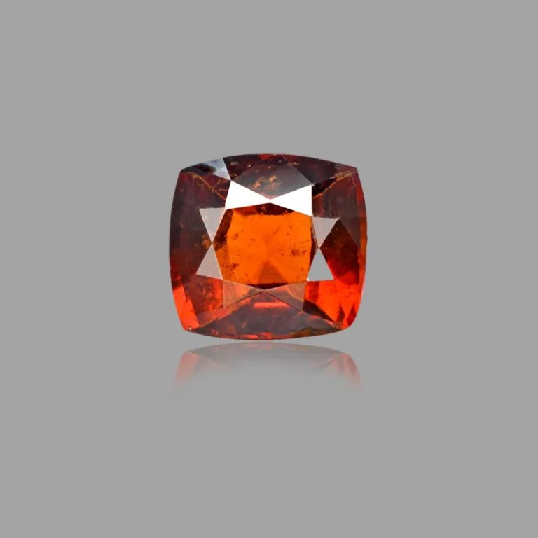 4.94 Carats Hessonite Garnet ( 5.49 Ratti Gomed ) - Image 1