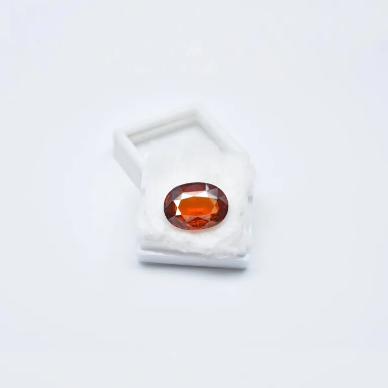 11.16 Carats Hessonite Garnet ( 12.4 Ratti Gomed ) - Image 5