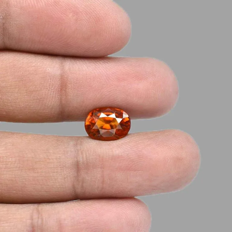 5.85 Carats Hessonite Garnet ( 6.5 Ratti Gomed ) - Image 5