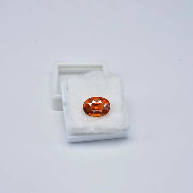 5.85 Carats Hessonite Garnet ( 6.5 Ratti Gomed ) - Image 6