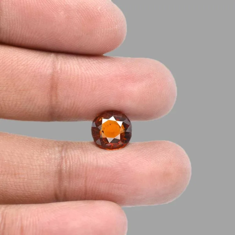 5.08 Carats Hessonite Garnet ( 5.64 Ratti Gomed ) - Image 5