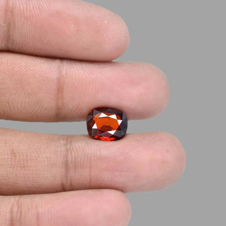 4.89 Carats Hessonite Garnet ( 5.43 Ratti Gomed ) - Image 5
