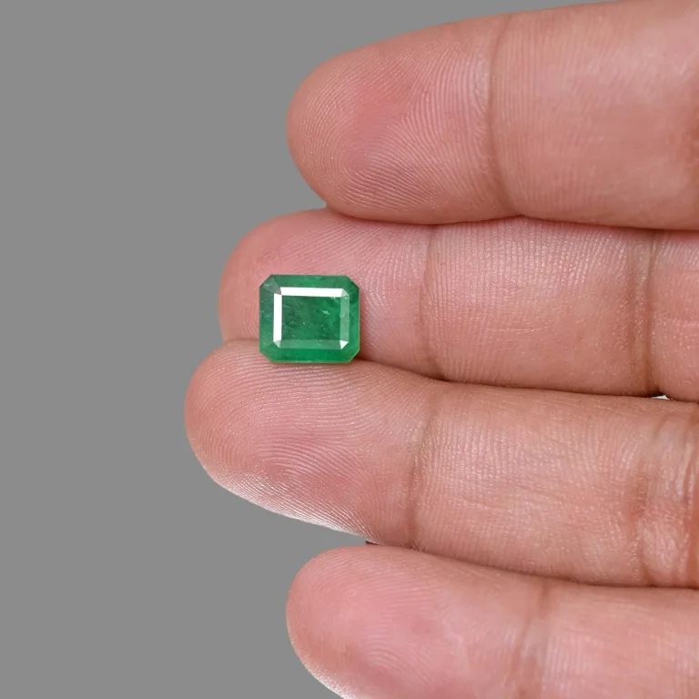 3.75 Carats Emerald ( 4.12 Ratti Panna ) - Image 5