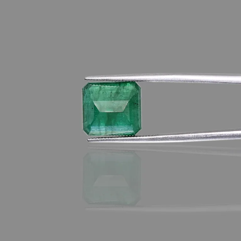 6.71 Carats Emerald ( 7.37 Ratti Panna ) 4