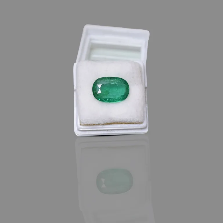 5.78 Carats Emerald ( 6.35 Ratti Panna ) - Image 6
