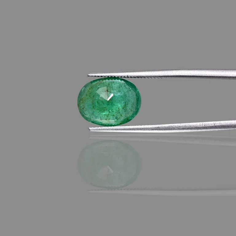 4.1 Carats Emerald ( 4.51 Ratti Panna ) - Image 4