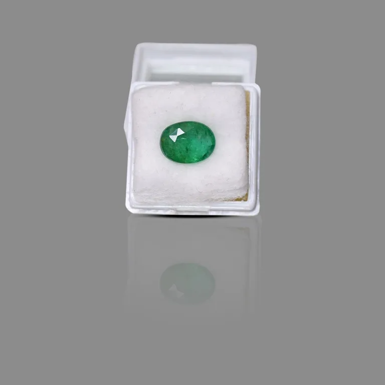 4.1 Carats Emerald ( 4.51 Ratti Panna ) - Image 6
