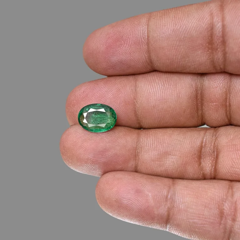 3.36 Carats Emerald ( 3.71 Ratti Panna ) - Image 5