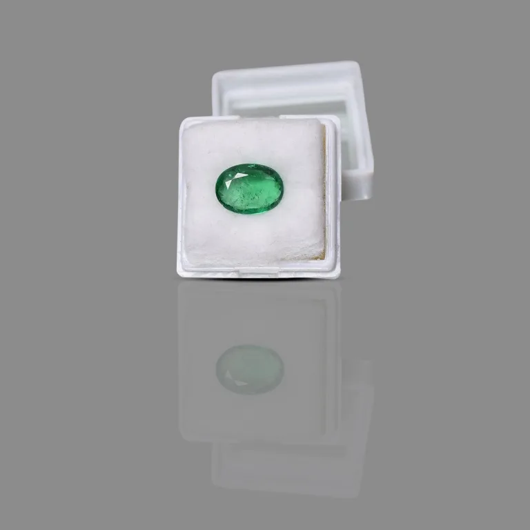3.36 Carats Emerald ( 3.71 Ratti Panna ) - Image 6