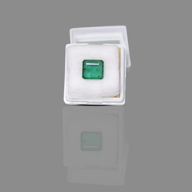 3.86 Carats Emerald ( 4.28 Ratti Panna ) - Image 6