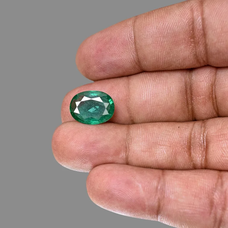 5.47 Carats Emerald ( 6.25 Ratti Panna ) 5