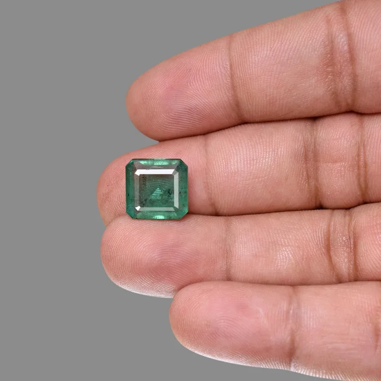 7.69 Carats Emerald ( 8.5 Ratti Panna ) - Image 5