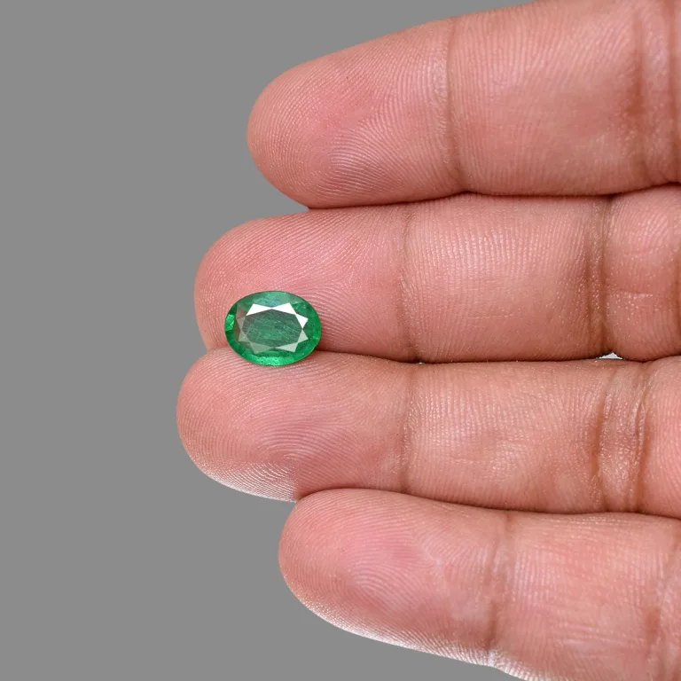 1.7 Carats Emerald ( 1.88 Ratti Panna ) - Image 5