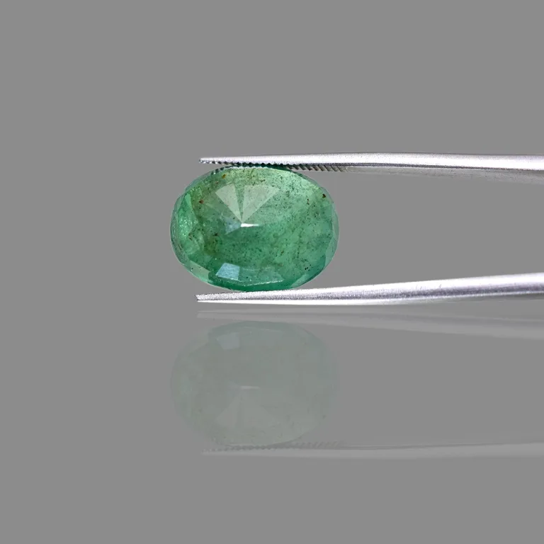 11.23 Carats Emerald ( 12.48 Ratti Panna ) - Image 4