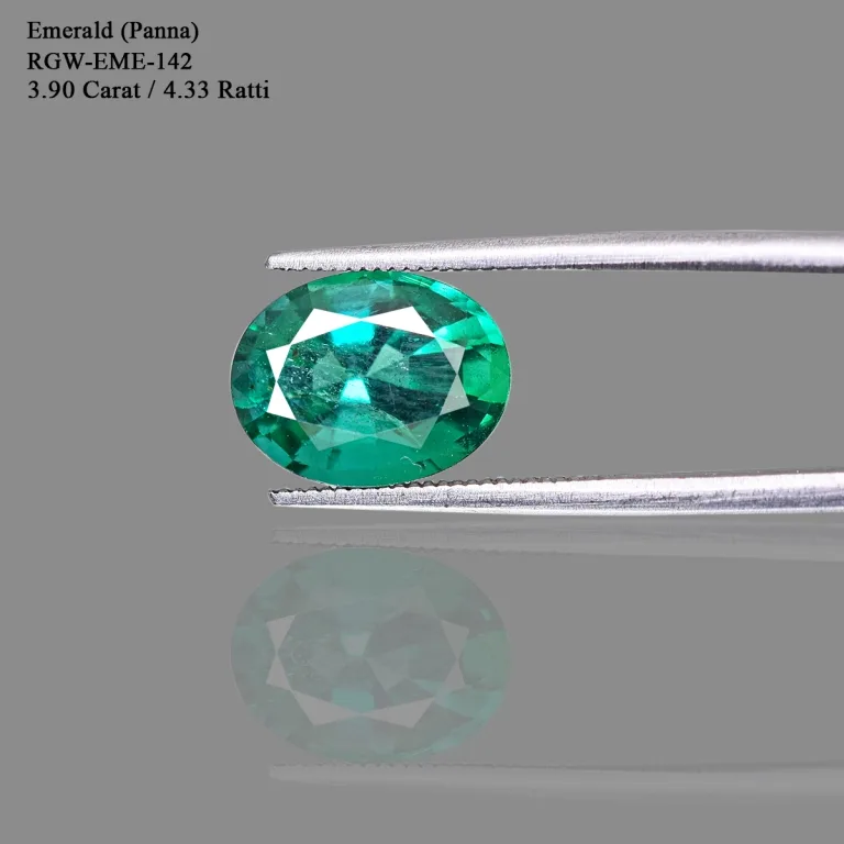 3.9 Carats Emerald ( 4.33 Ratti Panna ) - Image 4