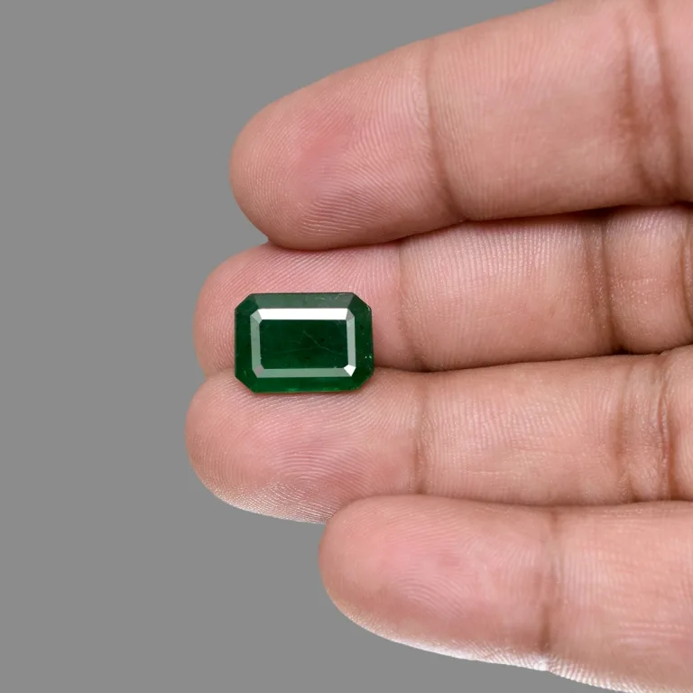 7.37 Carats Emerald ( 8.19 Ratti Panna ) - Image 5