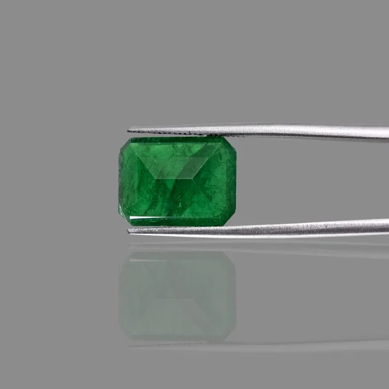 5.8 Carats Emerald ( 6.44 Ratti Panna ) - Image 4