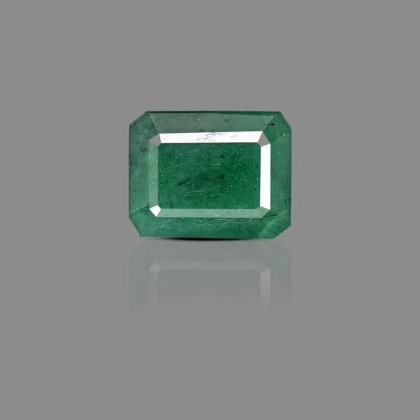 7.59 Carats Emerald ( 8.34 Ratti Panna )