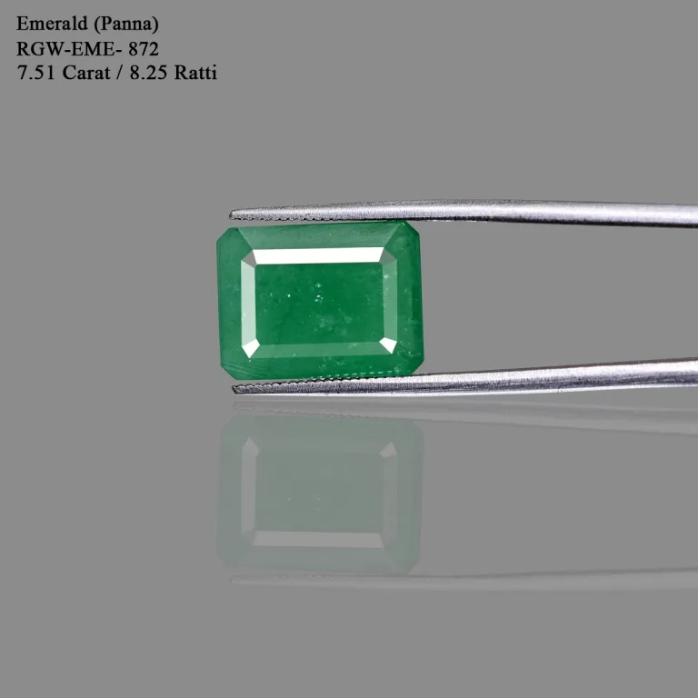 7.51 Carats Emerald ( 8.25 Ratti Panna ) - Image 2