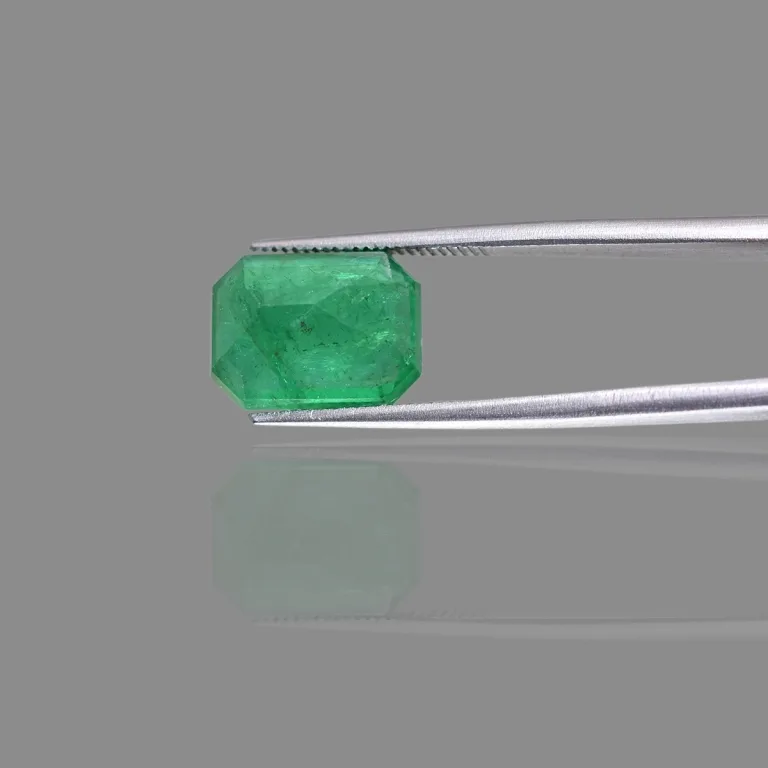 5.85 Carats Emerald ( 6.43 Ratti Panna ) - Image 4