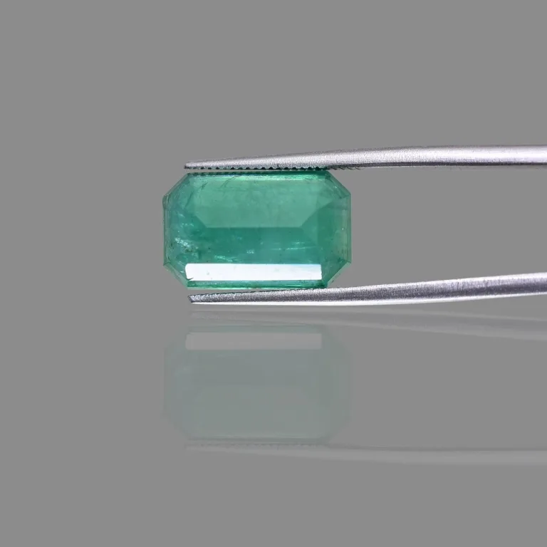 8.25 Carats Emerald ( 9.07 Ratti Panna ) - Image 4