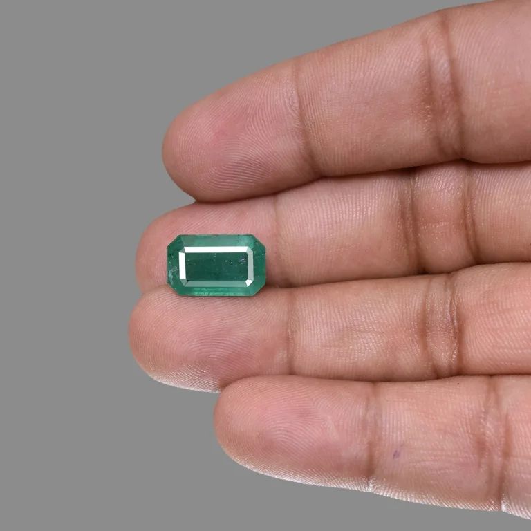 8.25 Carats Emerald ( 9.07 Ratti Panna ) - Image 5