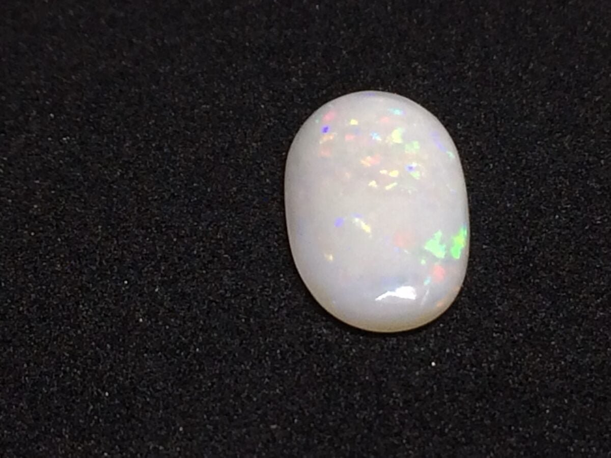 4.56 Carats Opal ( 5.07 Ratti Dudhiya Patthar ) 5