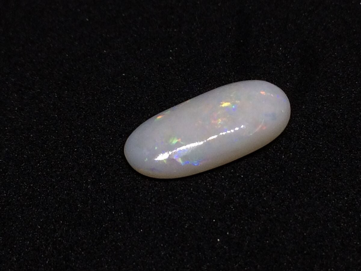 4.56 Carats Opal ( 5.07 Ratti Dudhiya Patthar ) 6