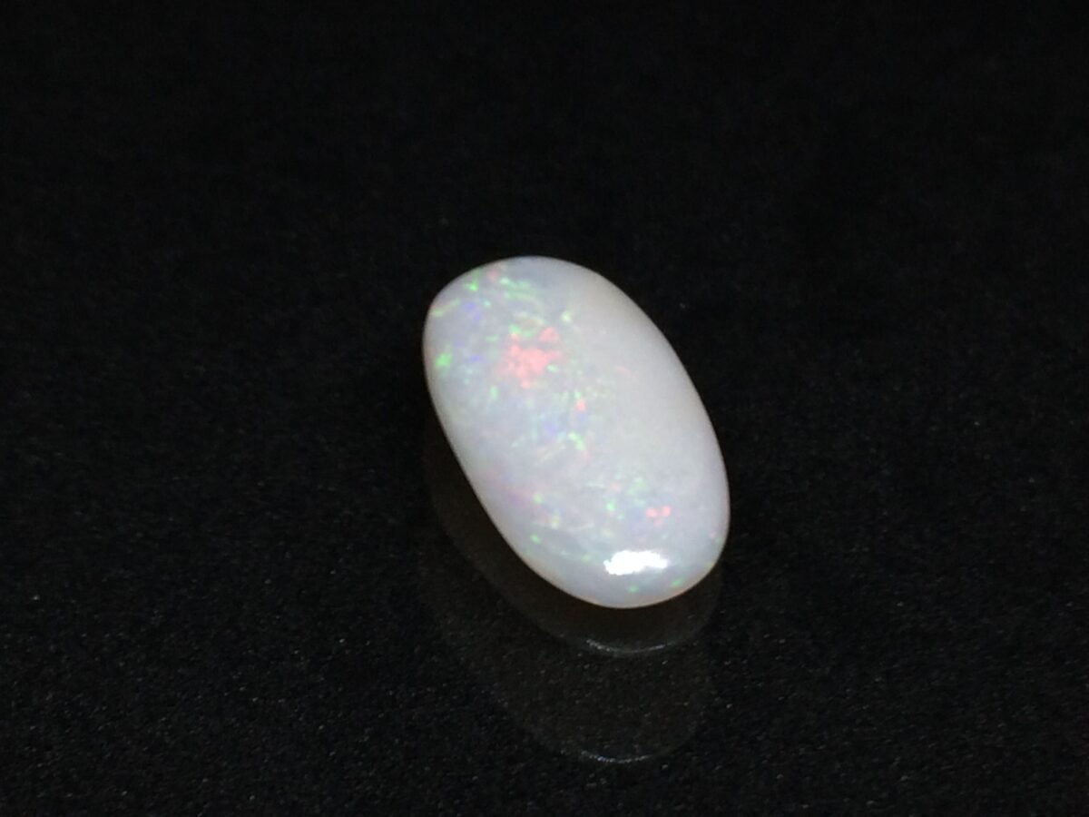 5.06 Carats Opal ( 5.62 Ratti Dudhiya Patthar ) 1