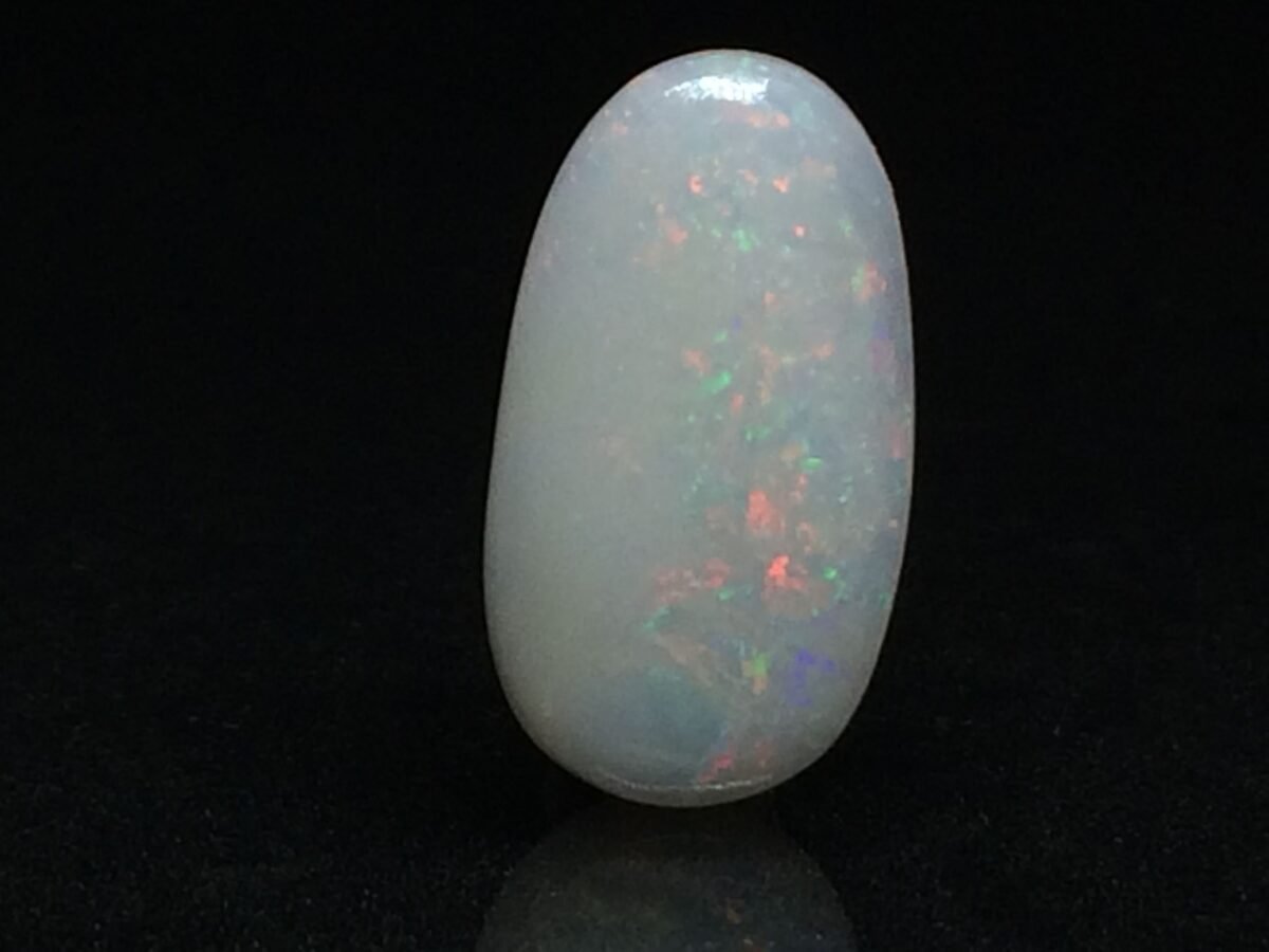5.06 Carats Opal ( 5.62 Ratti Dudhiya Patthar ) 3