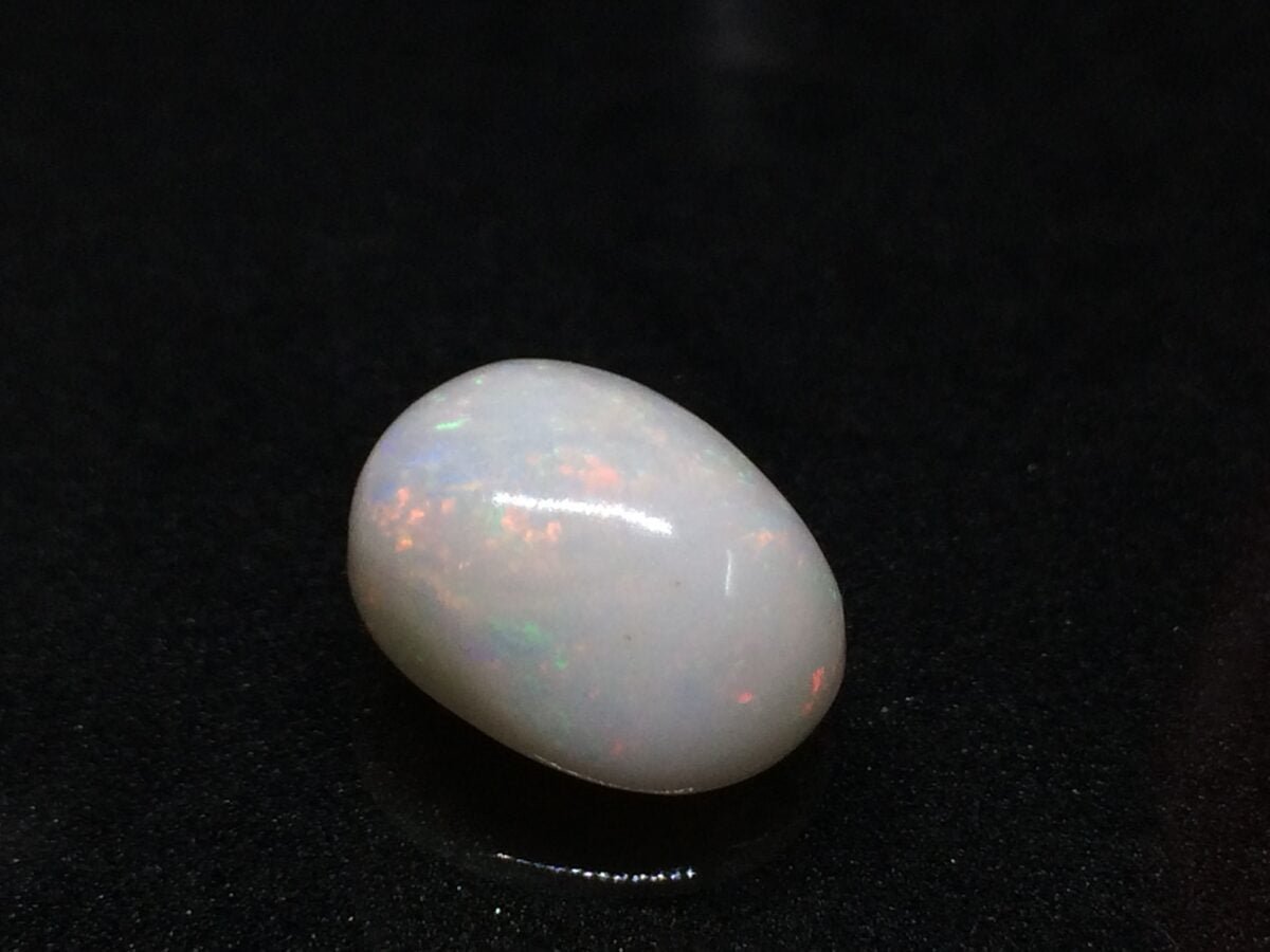 8.3 Carats Opal ( 9.22 Ratti Dudhiya Patthar ) 4