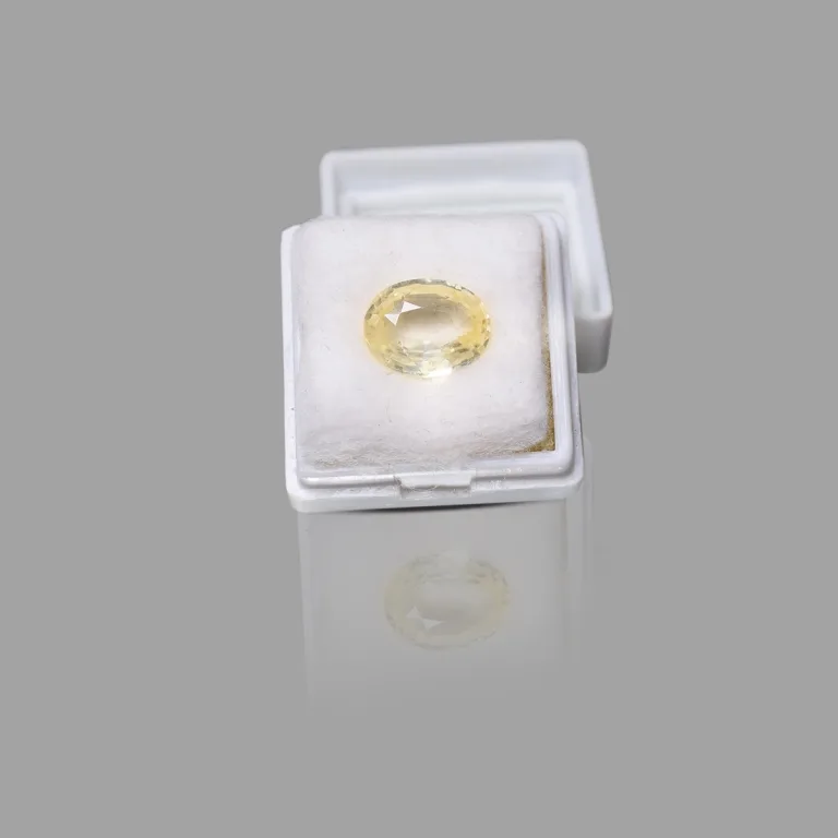 5.81 Carats Yellow Sapphire ( 6.46 Ratti Pukhraj )