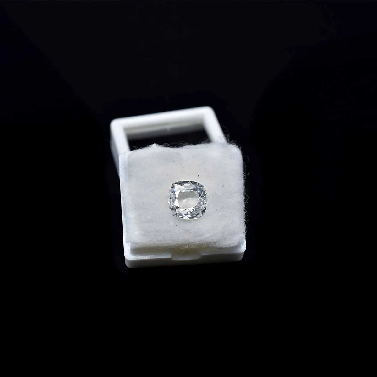5.87 Carats Zircon ( 6.52 Ratti Jarkan ) - Image 5