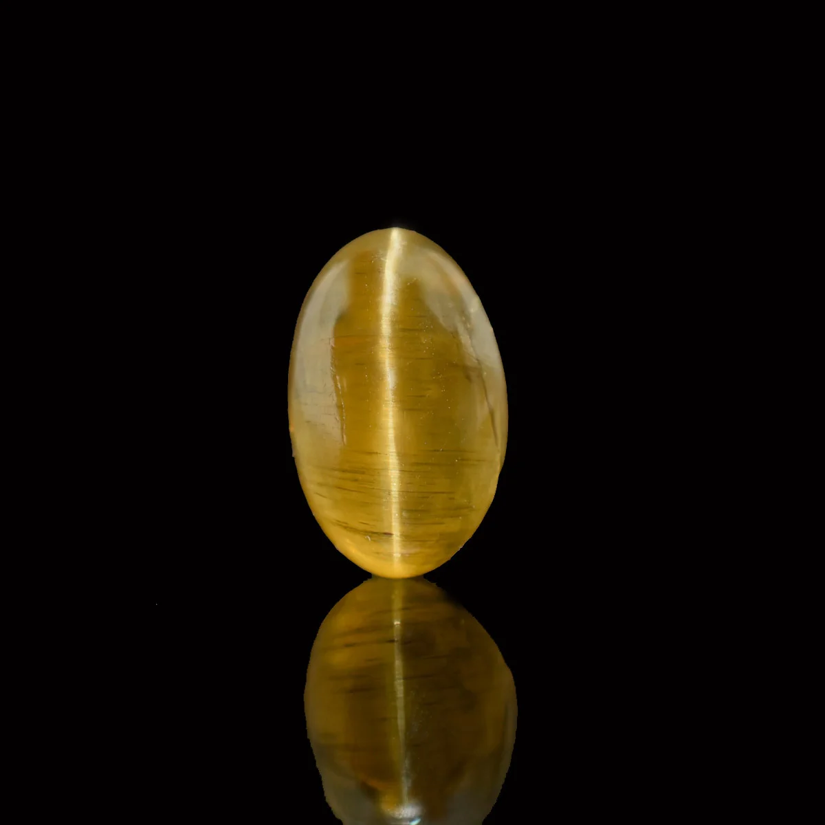 8.21 Carats Apatite Cat's Eye ( 9.12 Ratti Lehsunia ) - Image 2