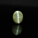 8.46 Carats Prehnite Cat's Eye ( 9.4 Ratti Lehsunia )