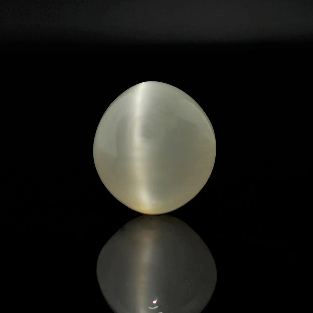 catseye-quartz-D0821-rg-qtz-cat-05-1 7.65 Carats Quartz Cats Eye ( 8.5 Ratti Lehsunia ) - Image 1