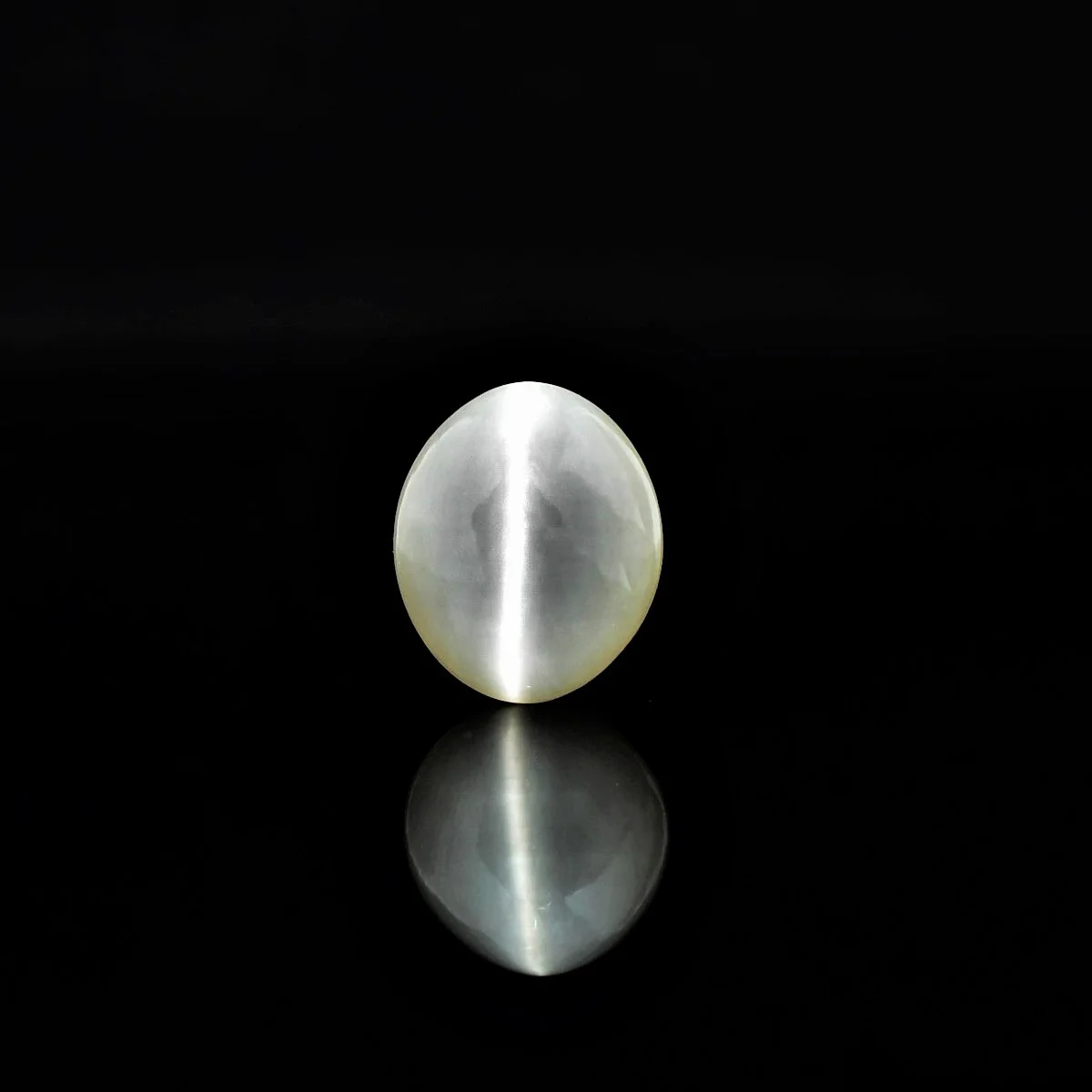 catseye-quartz-D0821-rg-qtz-cat-14-1 5.81 Carats Quartz Cats Eye ( 6.45 Ratti Lehsunia ) - Image 1