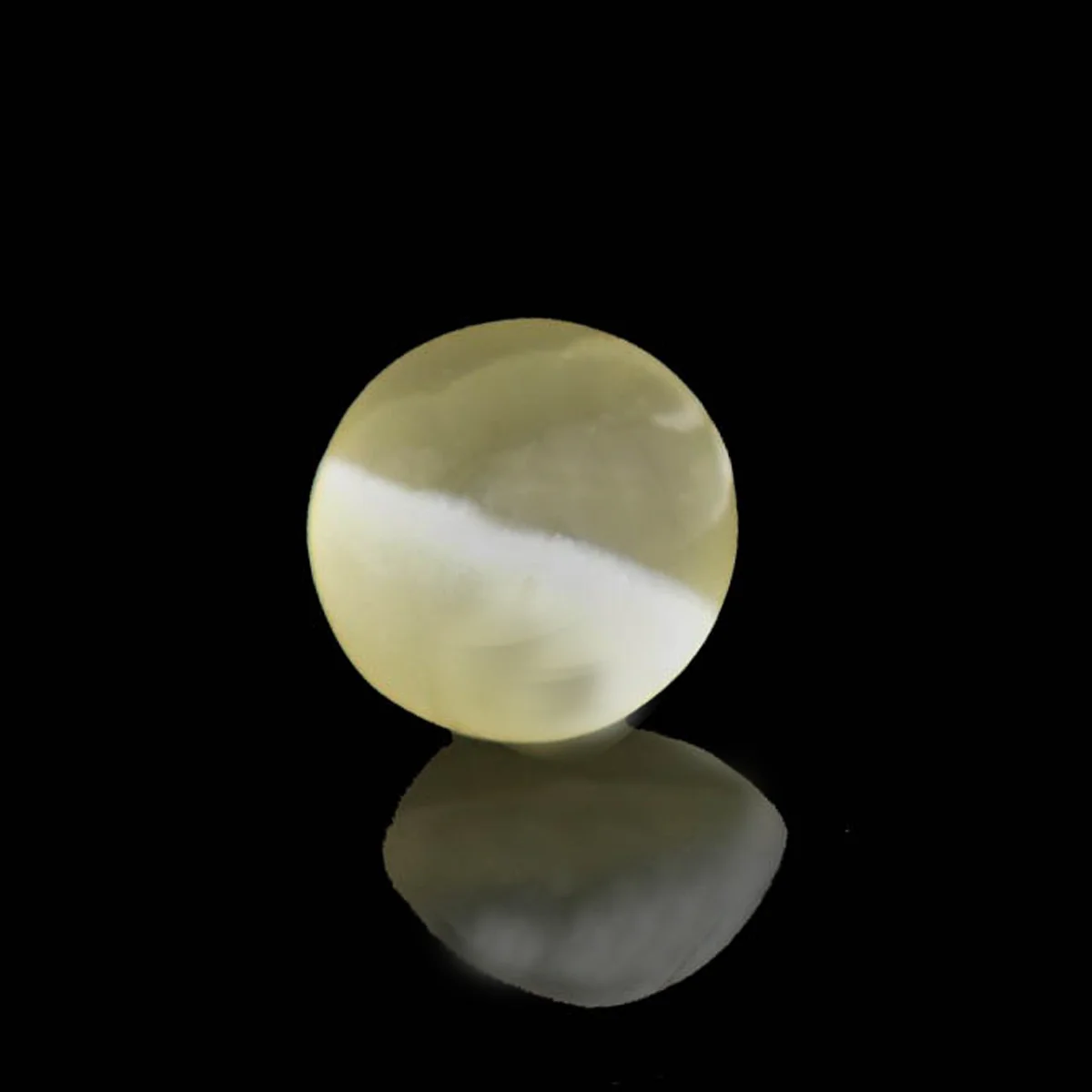 6.1 Carats Sillimanite Cat's Eye ( 6.78 Ratti Lehsunia ) - Image 2