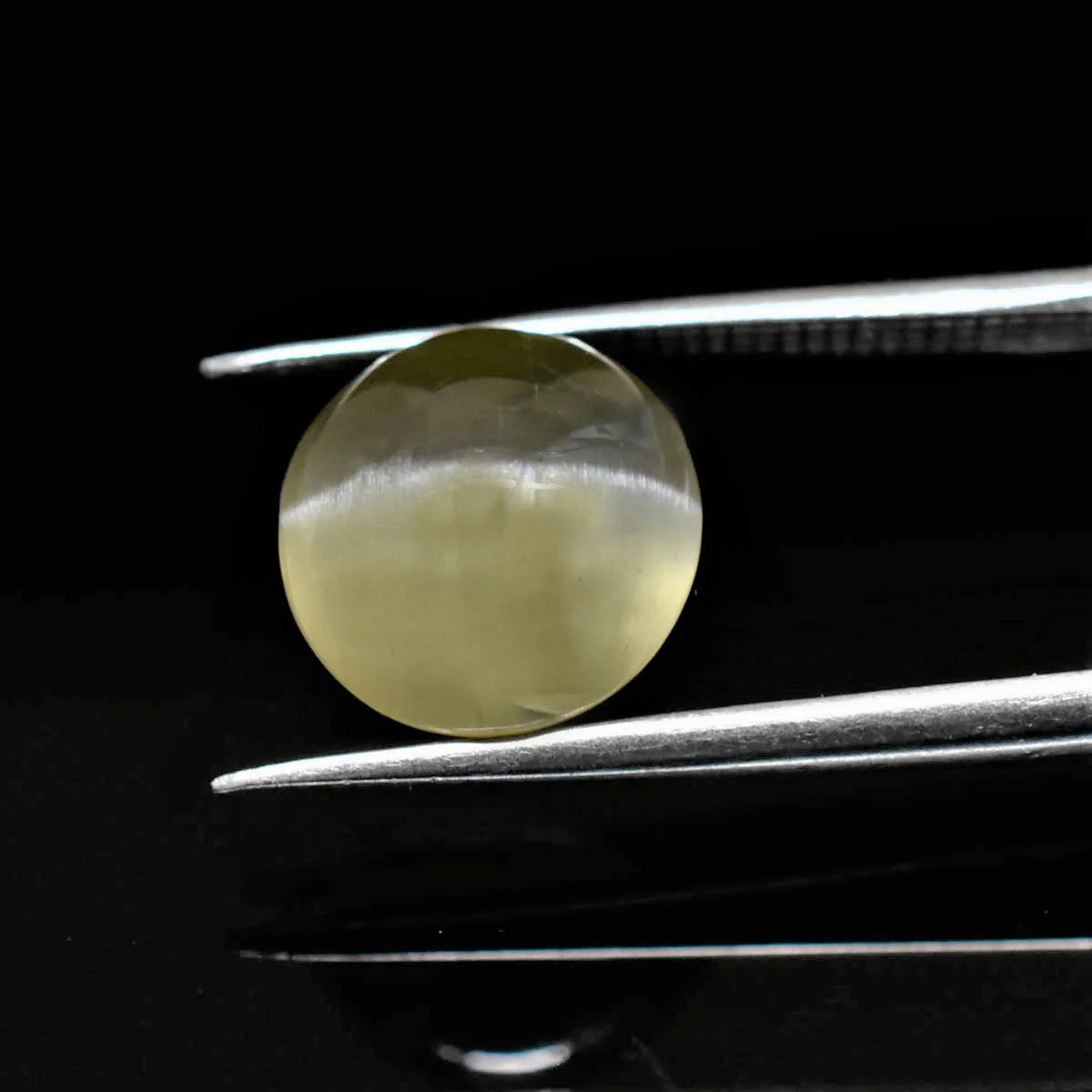 6.1 Carats Sillimanite Cat's Eye ( 6.78 Ratti Lehsunia ) - Image 3
