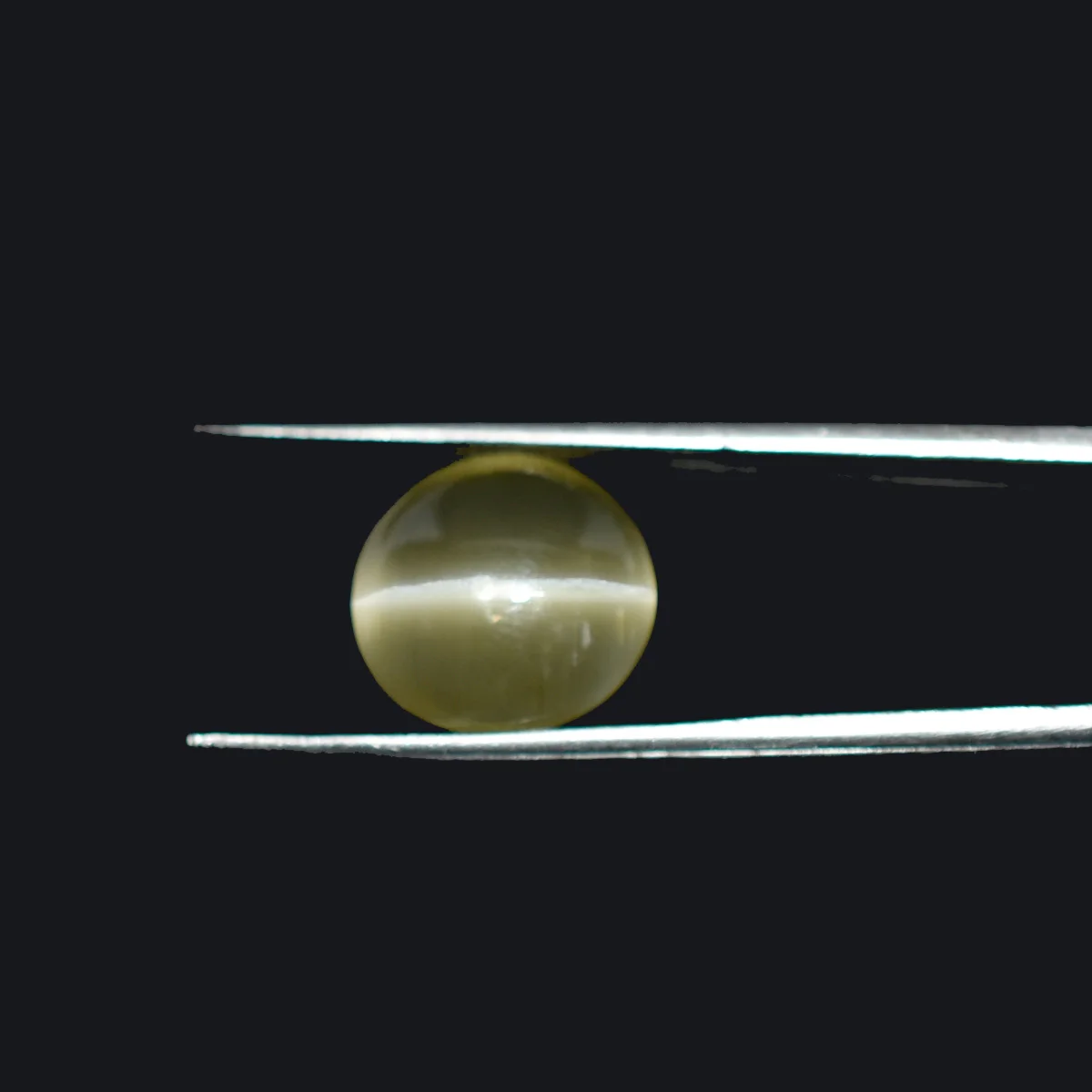 7.84 Carats Sillimanite Cat's Eye ( 8.71 Ratti Lehsunia ) - Image 3