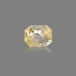 6.56 carats Yellow Sapphire ( 7.29 ratti Pukhraj )