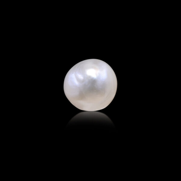 6.72 carats Basra Pearl ( 7.47 ratti Moti )