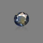 3.81 carats Bi-color Sapphire Heated ( 4.23 ratti Pitambari )