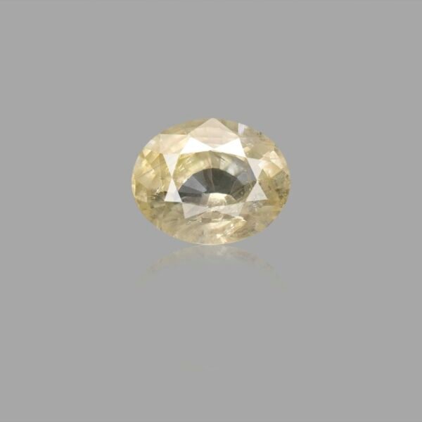 6.52 Carats Yellow Sapphire ( 7.24 Ratti Pukhraj )