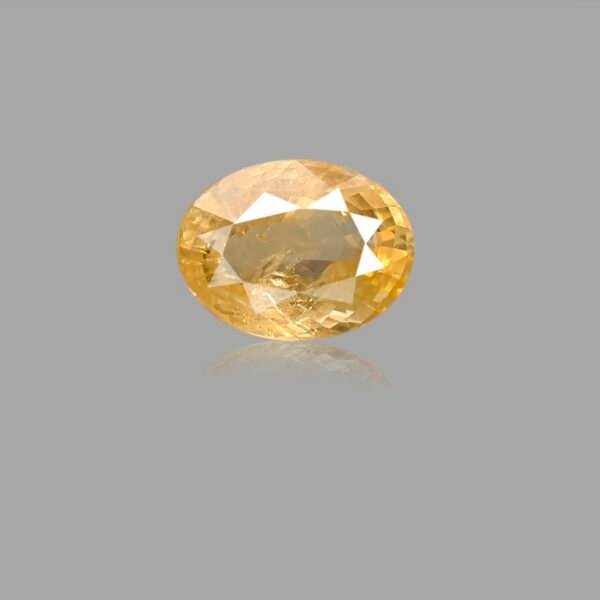 8.23 Carats Yellow Sapphire ( 9.14 Ratti Pukhraj )