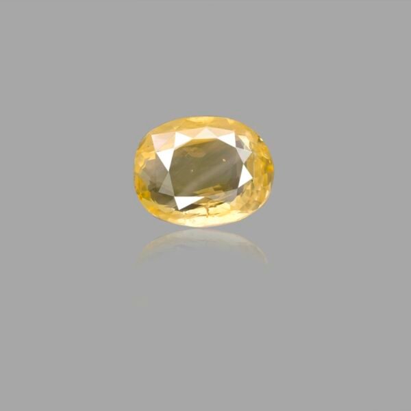 4.61 Carats Yellow Sapphire ( 5.12 Ratti Pukhraj )