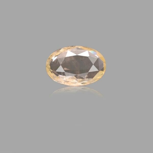 4.64 Carats Yellow Sapphire ( 5.16 Ratti Pukhraj )