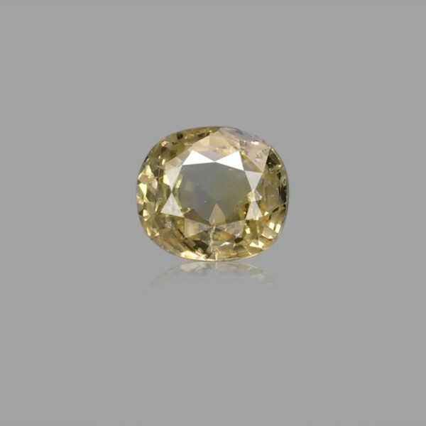 4.86 Carats Yellow Sapphire ( 5.4 Ratti Pukhraj )